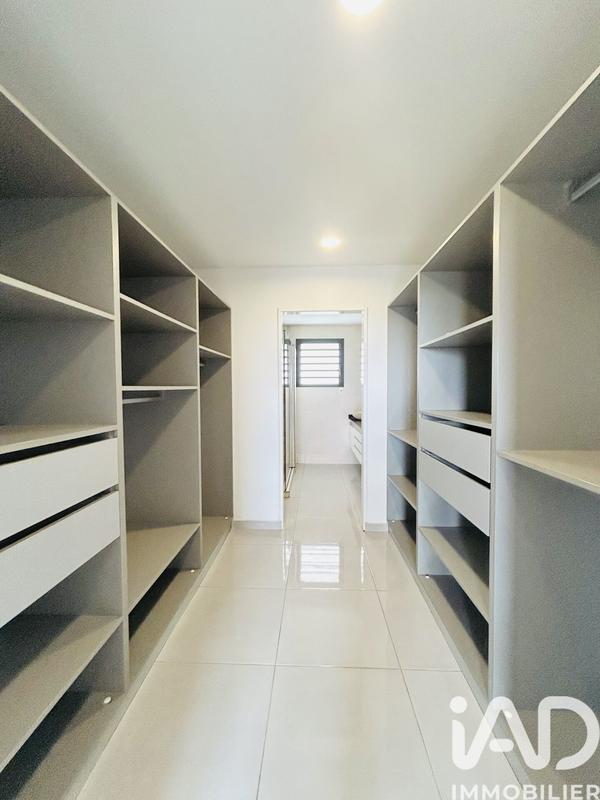 Maison - 180 m² - 7 pièces