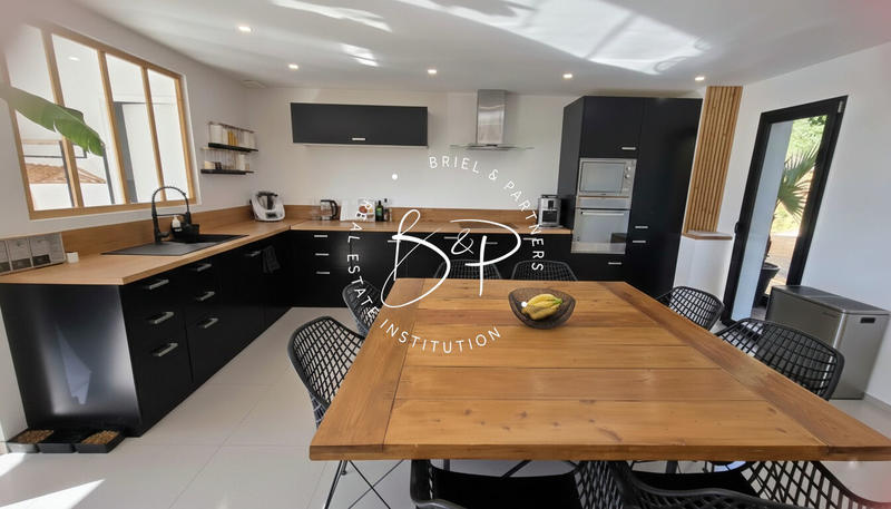 Maison - 148 m² - 6 pièces