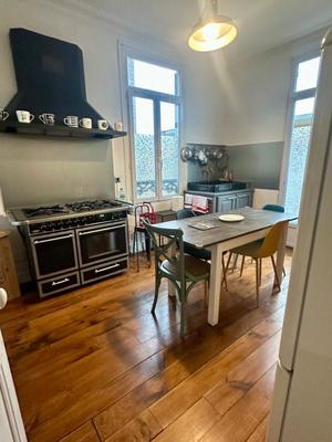 Villa - 194 m² - 8 pièces