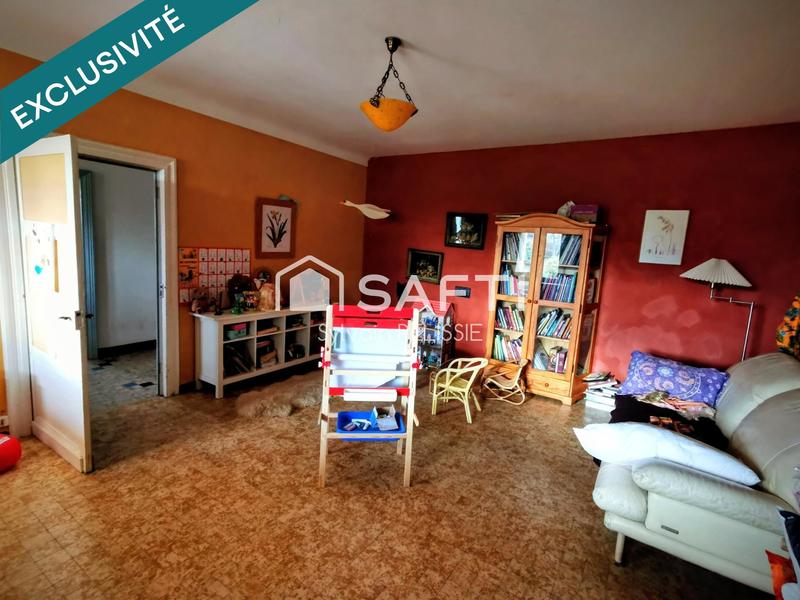 Maison - 230 m² - 9 pièces