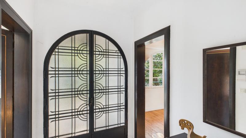 Maison - 285 m² - 8 pièces