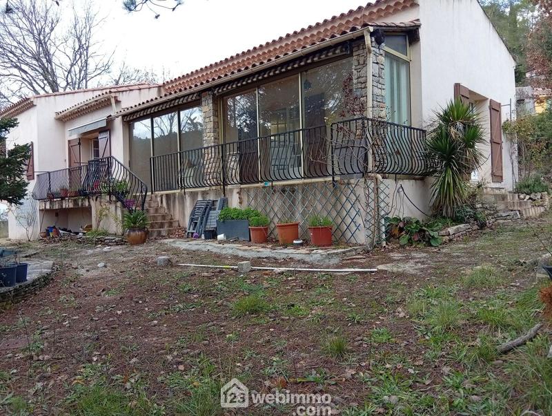 Villa - 90 m² - 4 pièces