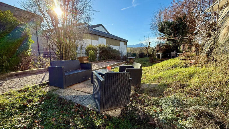 Appartement - 100 m² - 4 pièces