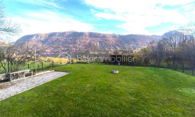 Demeure - 270 m² - 8 pièces