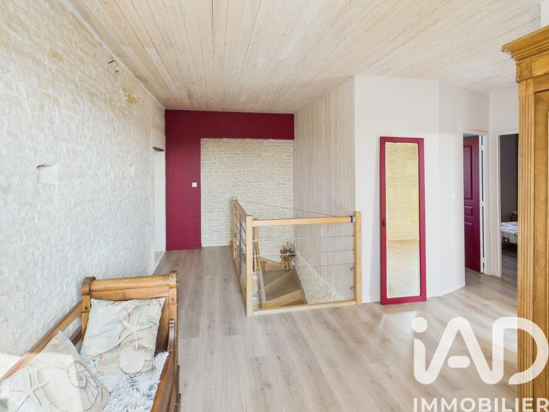 Maison - 347 m² - 5 pièces