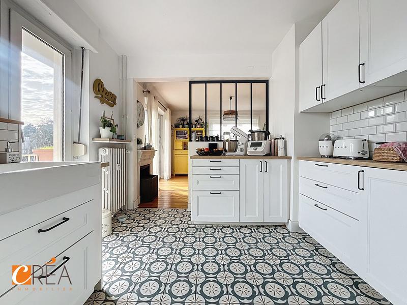 Appartement - 125 m² - 5 pièces