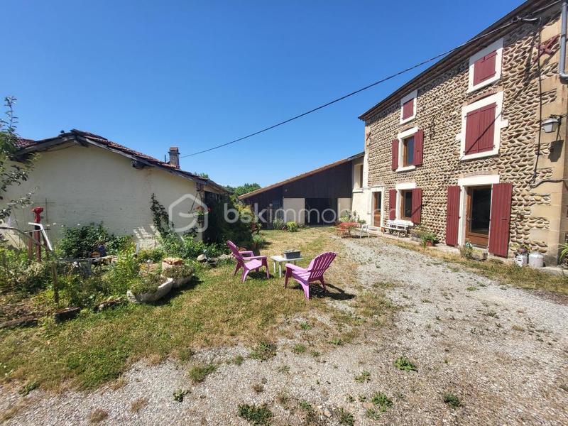 Corps de ferme - 197 m² - 8 pièces