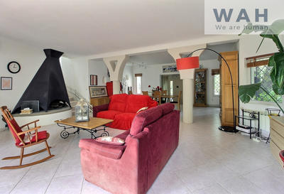 Villa - 272 m² - 6 pièces