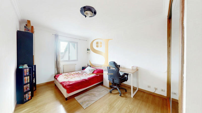 Maison - 130 m² - 7 pièces