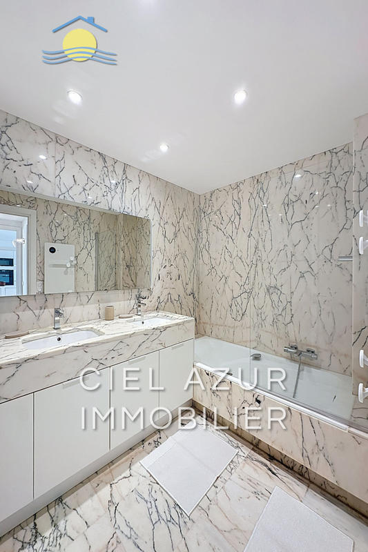 Appartement - 64 m² - 2 pièces