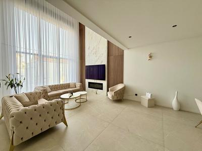 Maison - 165 m² - 6 pièces