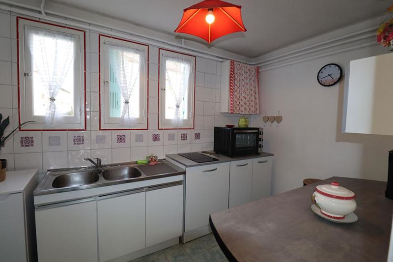 Maison - 230 m² - 11 pièces