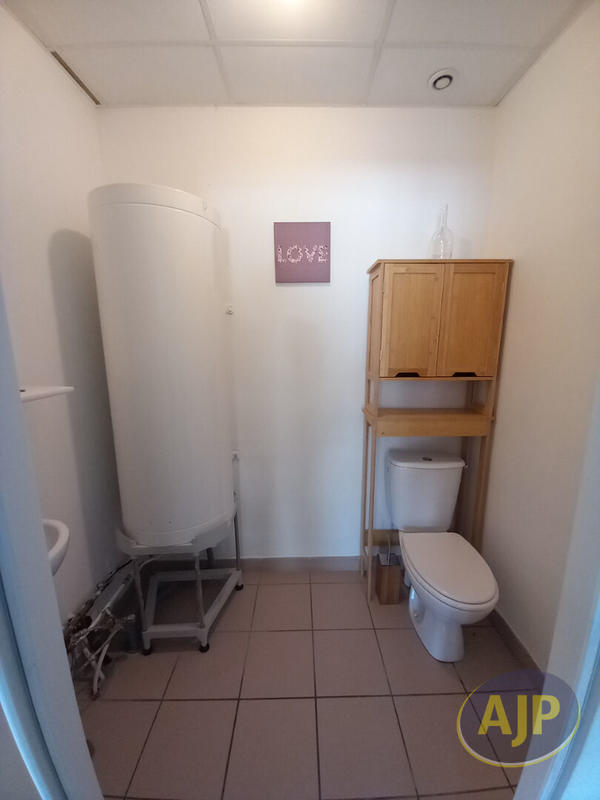 Local commercial - 60 m² - 2 pièces