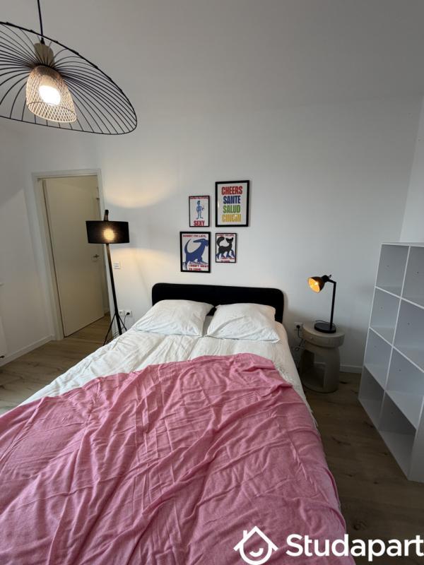 Chambre - 9 m² - 1 pièce