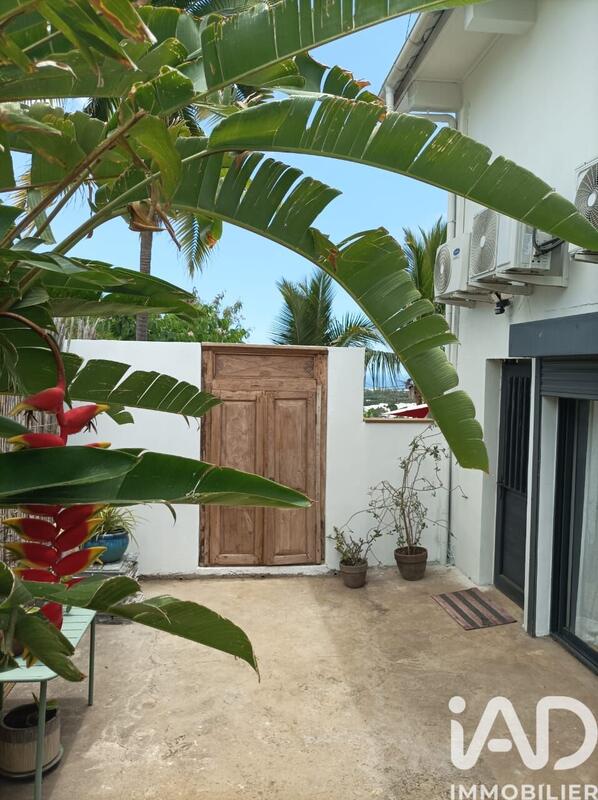 Maison - 237 m² - 8 pièces