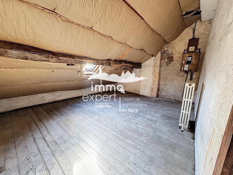 Propriété - 213 m² - 8 pièces