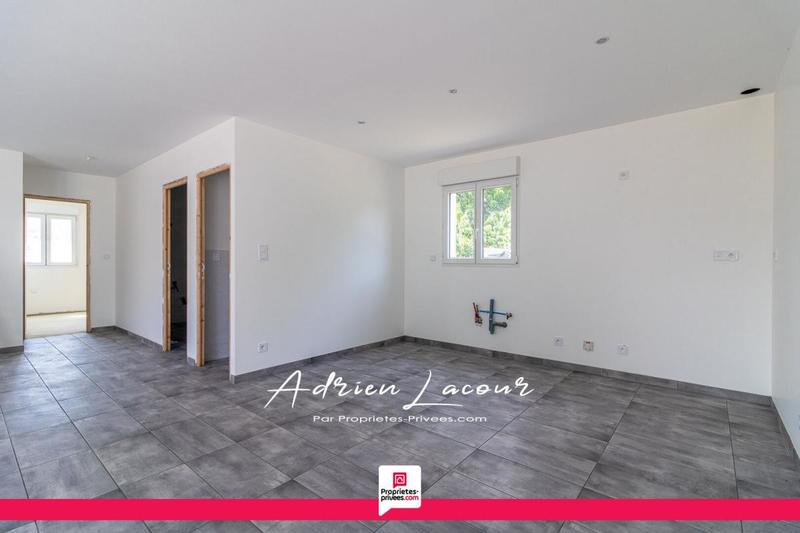 Parking / Garage - 106 m²