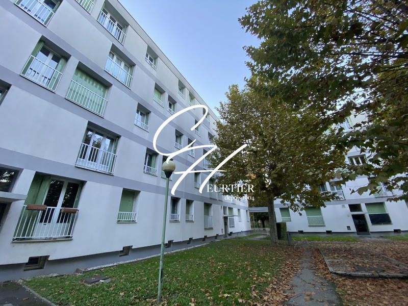 Appartement - 70 m² - 4 pièces