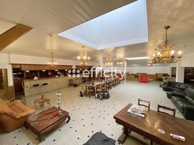 Bureau - 899 m² - 15 pièces