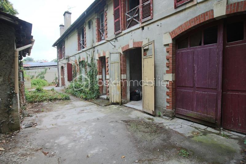 Loft - 100 m² - 5 pièces