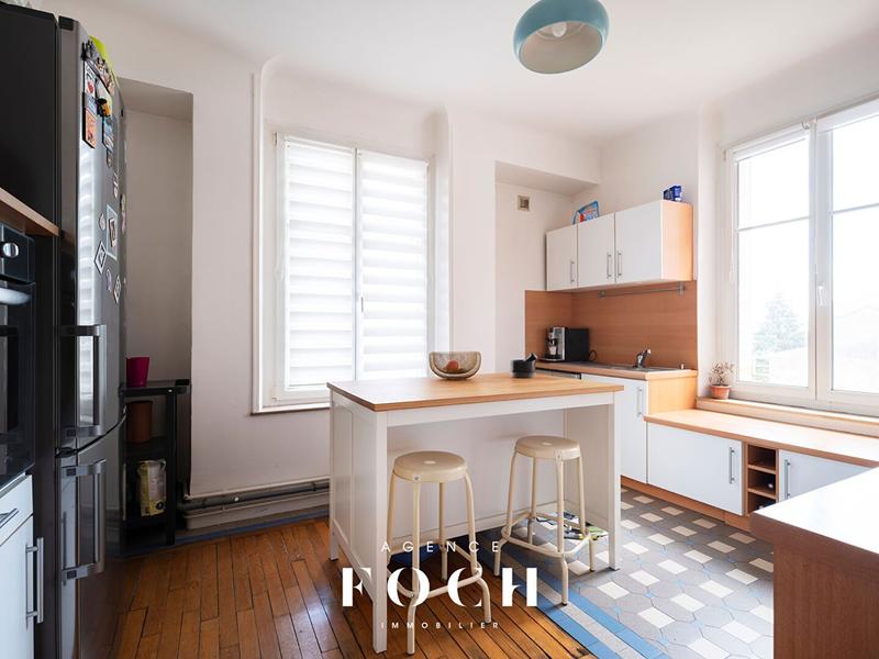 Appartement - 82 m² - 3 pièces