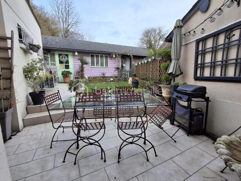 Maison - 92 m² - 5 pièces