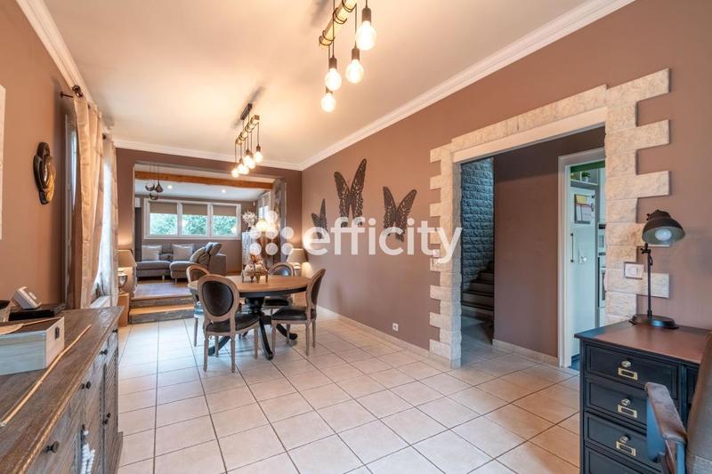 Maison - 137 m² - 6 pièces