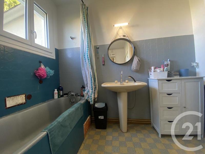 Maison - 98 m² - 4 pièces