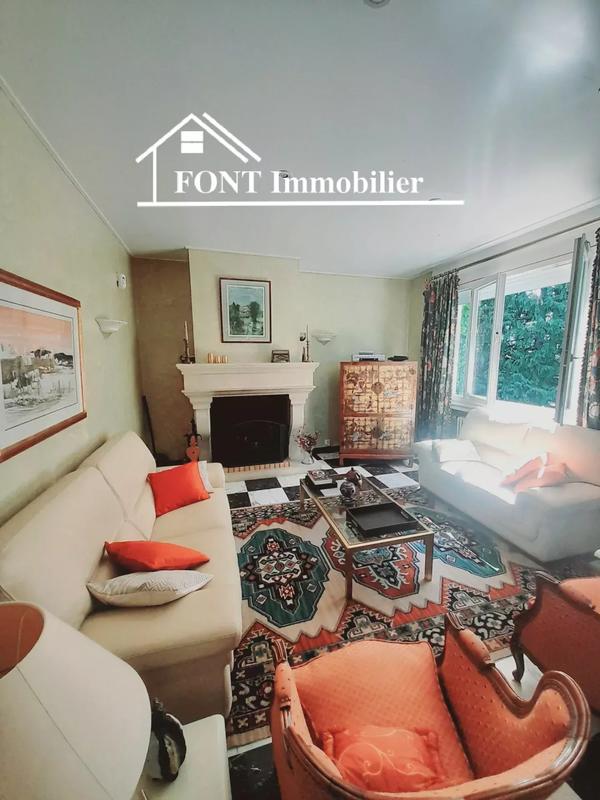 Maison - 208 m² - 8 pièces