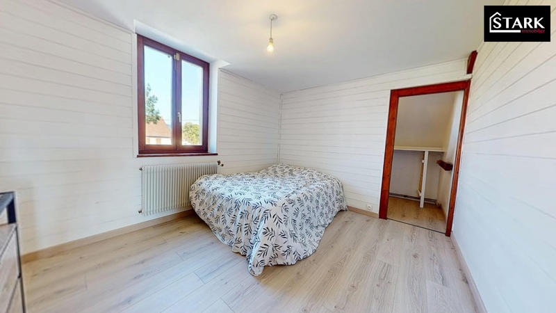 Maison - 107 m² - 6 pièces