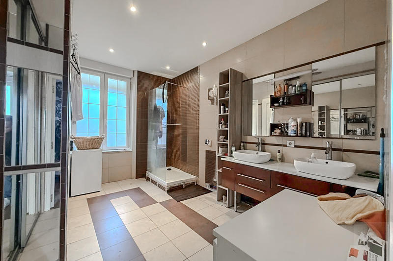 Local commercial - 300 m²