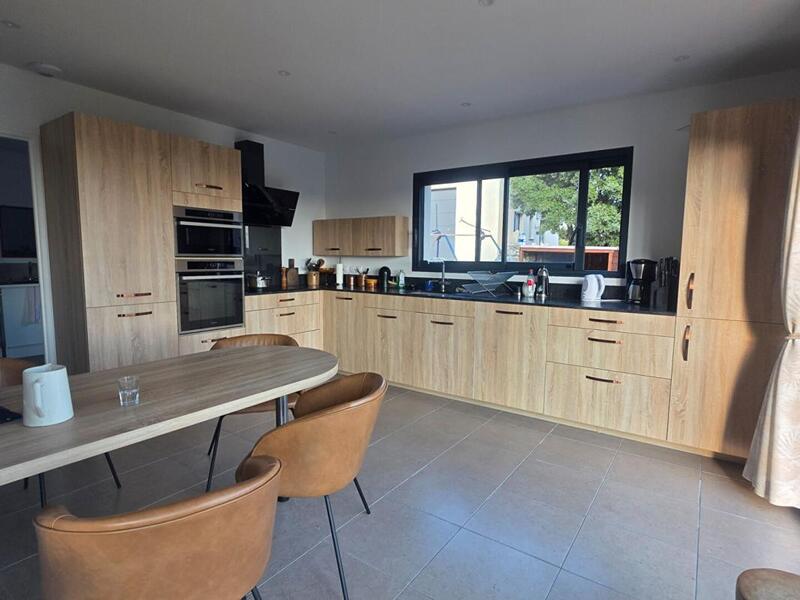 Villa - 87 m² - 4 pièces