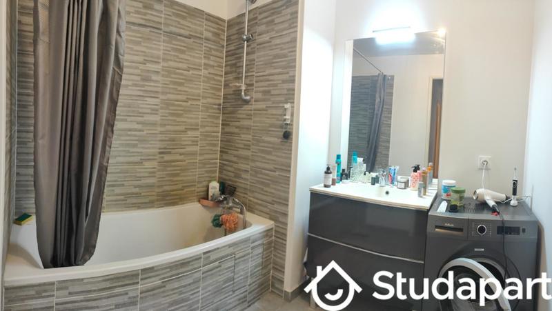 Chambre - 9 m² - 1 pièce