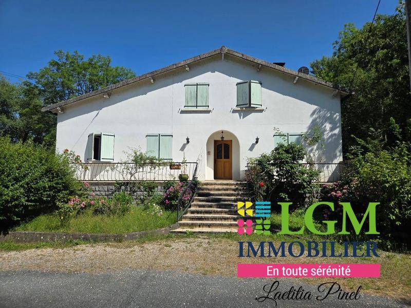 Maison - 204 m² - 6 pièces