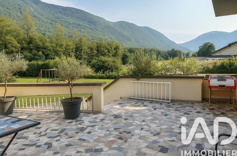 Maison - 162 m² - 7 pièces