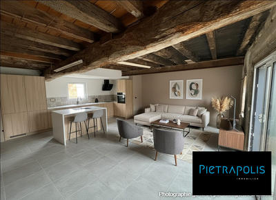 Maison ancienne - 100 m² - 1 pièce