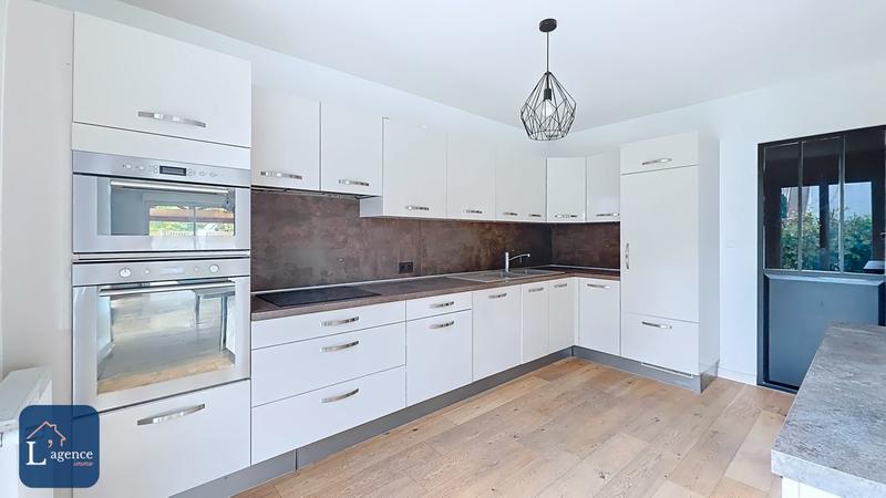 Maison - 145 m² - 7 pièces