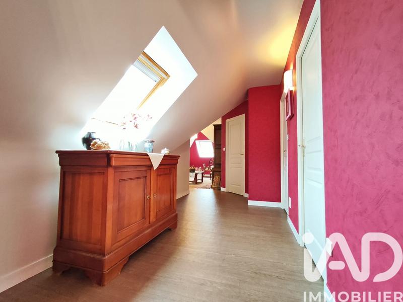 Maison - 206 m² - 8 pièces