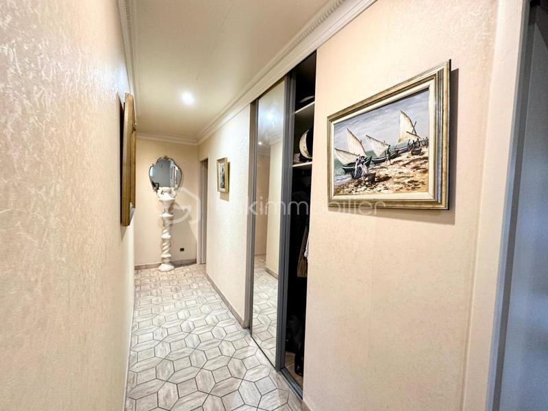 Villa - 220 m² - 11 pièces