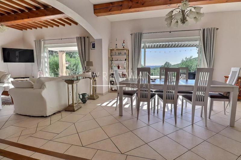 Villa - 187 m² - 5 pièces