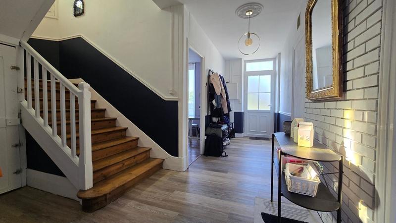 Maison - 193 m² - 7 pièces