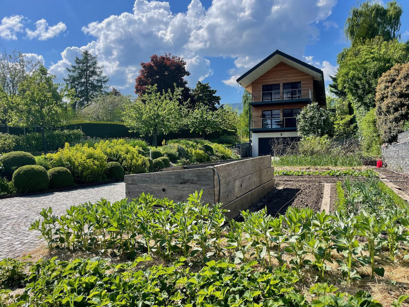 Propriété - 246 m² - 8 pièces