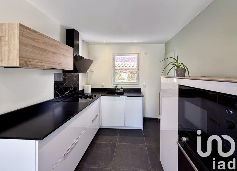 Maison - 189 m² - 8 pièces