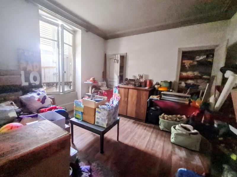 Maison - 227 m² - 10 pièces