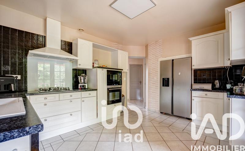 Maison - 200 m² - 9 pièces