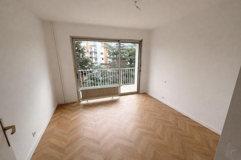 Appartement - 118 m² - 5 pièces