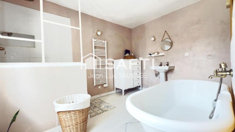 Maison - 110 m² - 4 pièces