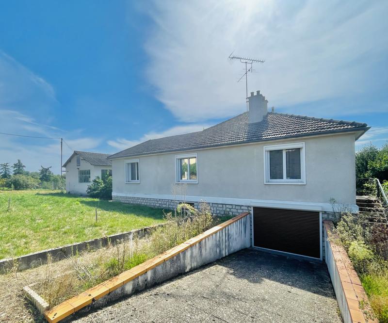 Maison - 90 m² - 5 pièces