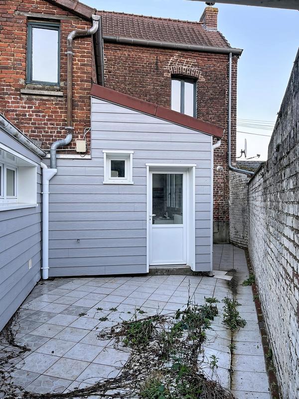 Maison - 90 m² - 6 pièces