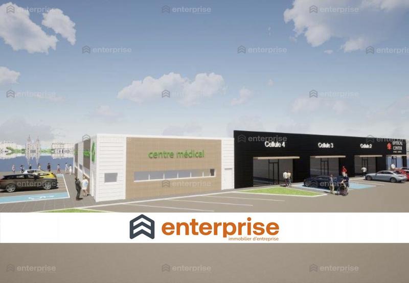 Local commercial - 1 400 m²